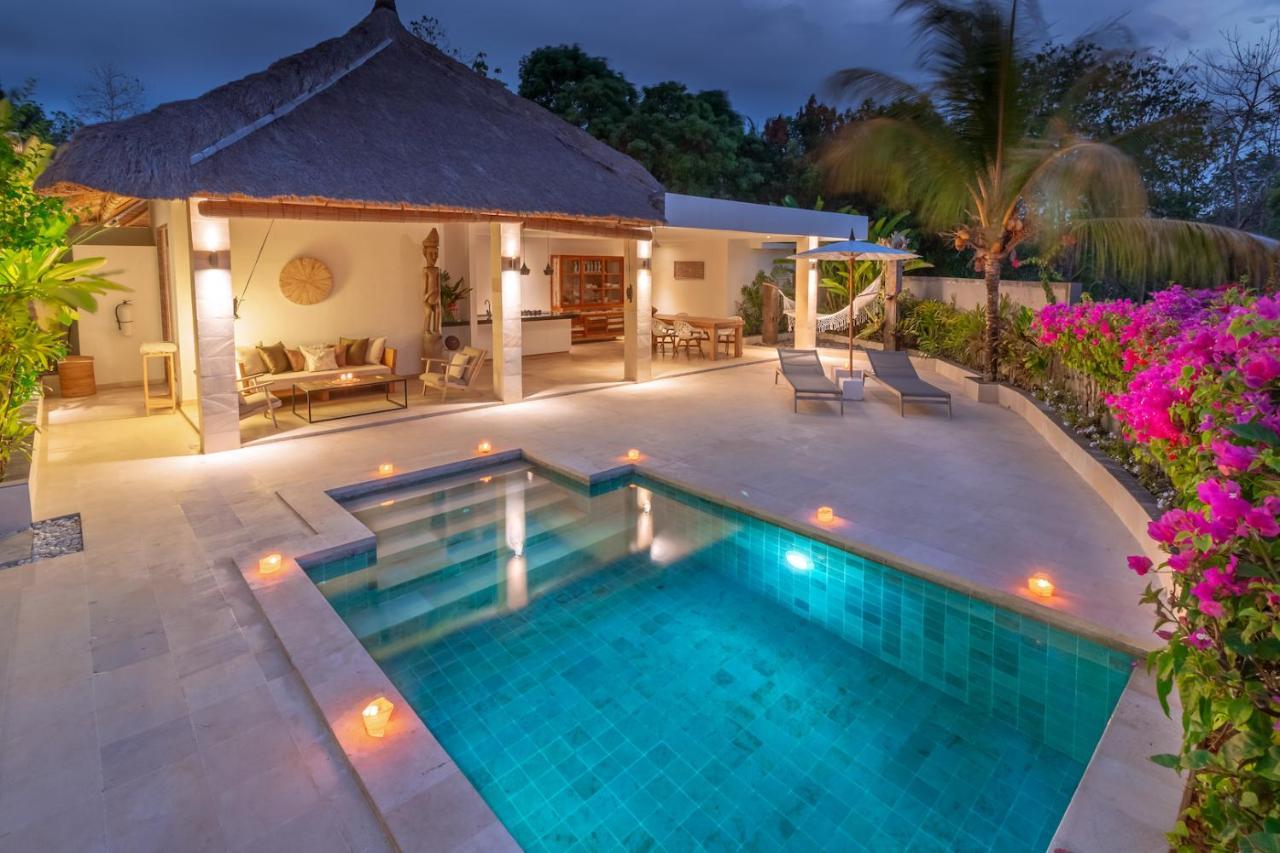 Villa Rasa Senang, With Private Cook And Pool Karangasem Eksteriør billede