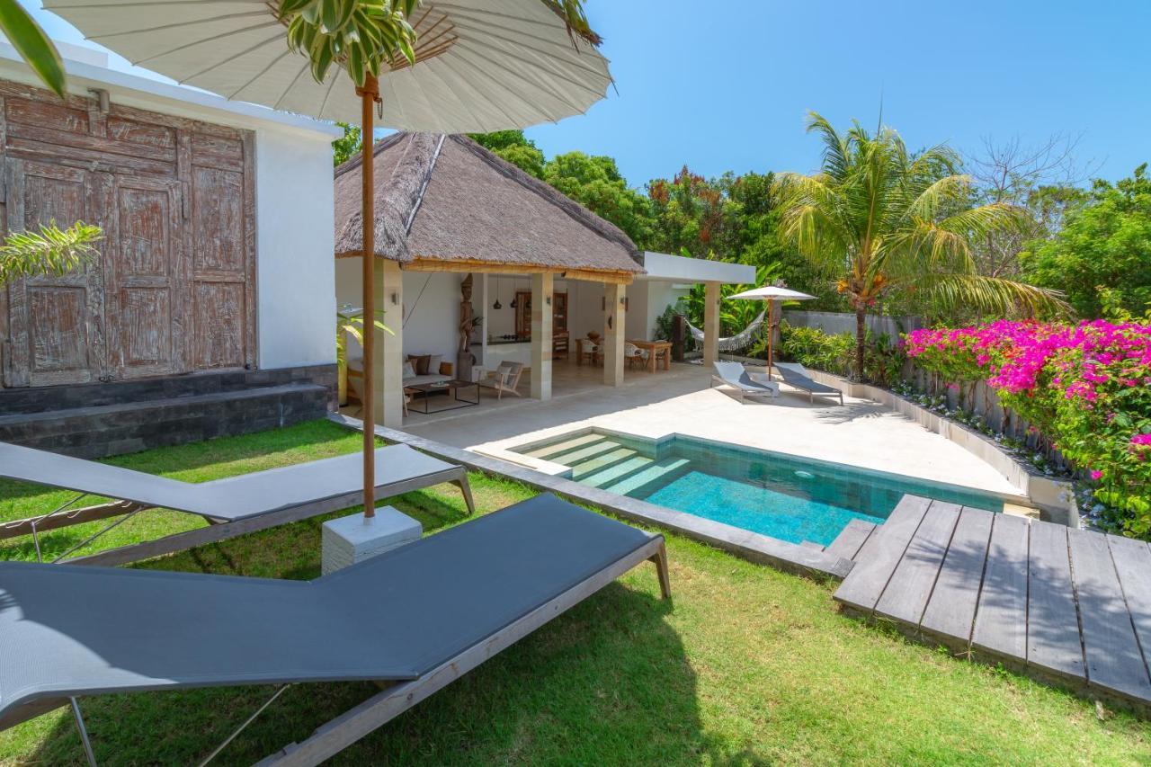 Villa Rasa Senang, With Private Cook And Pool Karangasem Eksteriør billede